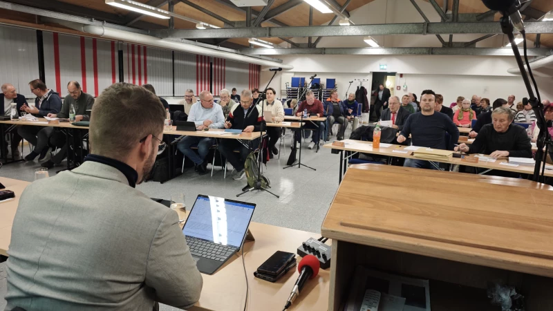 Schmöllner Stadtrat beschließt Haushalt 2026 einstimmig | 