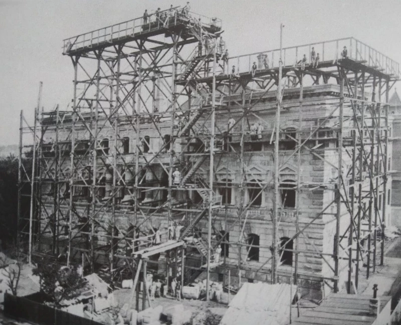 Vortrag zur Erinnerung an Alfred Hermann Wanckel im Residenzschloss Altenburg | Rohbau des heutigen Landratsamtes Altenburger Land