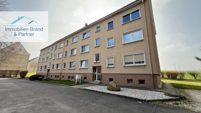 VorschauBild - Vermietet 3-Raum Wohnung mit Einbauküche und Garage