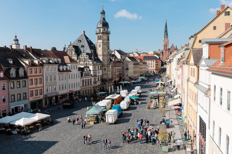 Fast 6.000 geführte Gäste im Jahr 2025 und Schulung für Stadtführer 2026 | Stadtführung auf dem Altenburger Marktplatz