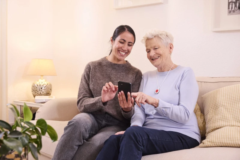 Hausnotruf: Neue App für Angehörige sorgt für mehr Sicherheit und Komfort | Malteser Hausnotruf - Selbstbestimmt in den eigenen vier Wänden leben