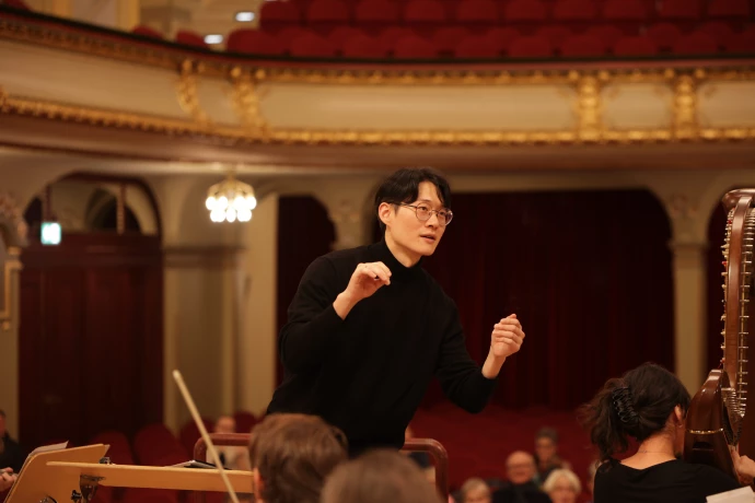 VorschauBild - Nachwuchsdirigent erhält Stipendium des Theaters Altenburg Gera