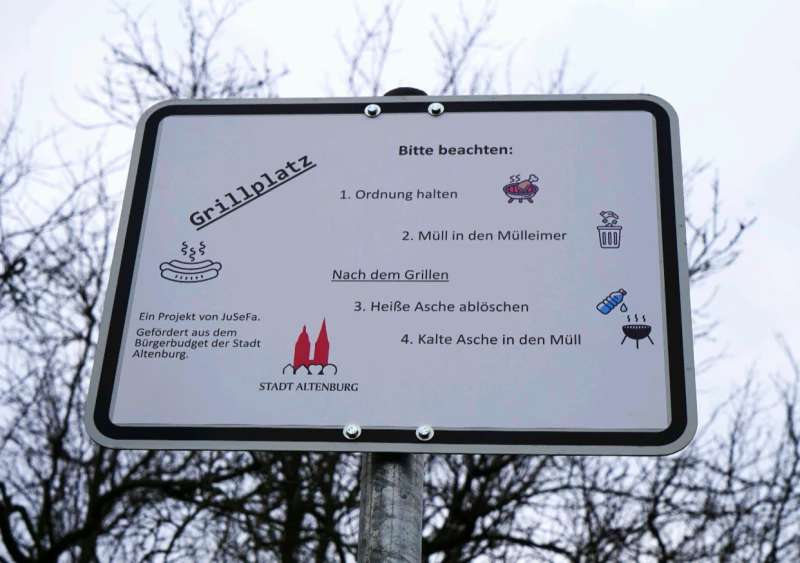 Einweihung des neuen Grillplatzes auf dem Altenburger Nordplatz | Grillplatz in Altenburg Nord