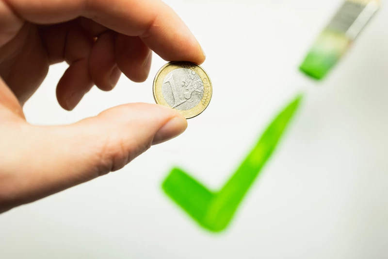 100 Maler und Lackierer im Landkreis Altenburger Land bekommen mehr Geld | Die Maler-Gewerkschaft meldet: alles im grünen Bereich. Maler und Lackierer im Altenburger Land verdienen mehr Geld. Sowohl der Mindestlohn als auch der Tariflohn ist gestiegen.