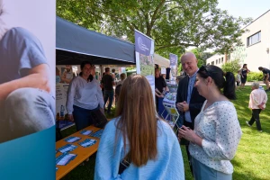 Jahresfest der Lukas-Stiftung: Lauter strahlende Gesichter in Altenburg