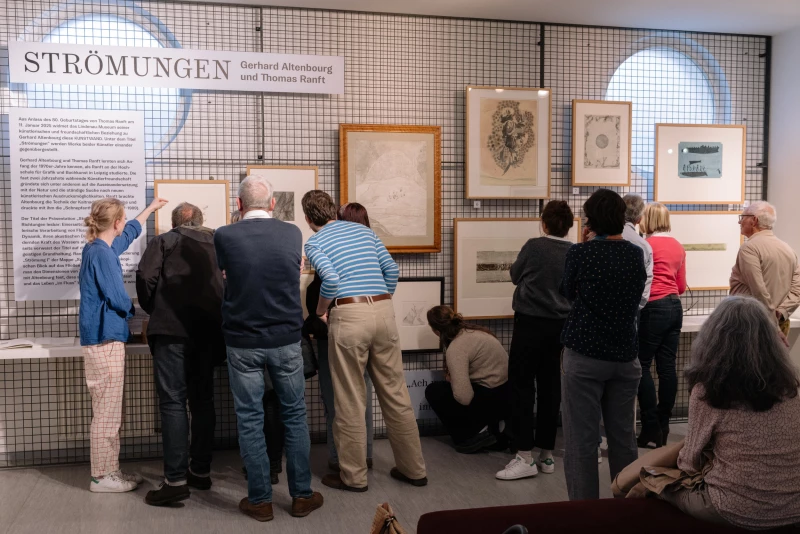 Unterwegs mit Hofdame Margarethe von Pawel & Auf den Spuren von Gerhard Altenbourg und Thomas Ranft | Ausstellungsansicht „Strömungen“, Lindenau-Museum Altenburg, 2025