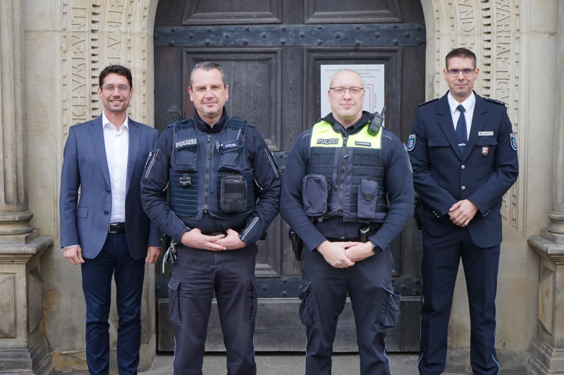 Altenburger „KoBB“ haben neue Sprechzeiten | Altenburgs Oberbürgermeister André Neumann (links), mit Rico Stötzel (2.von links), Frank Schneider und Steve Meinold (rechts), Leiter der Polizeiinspektion Altenburger Land.