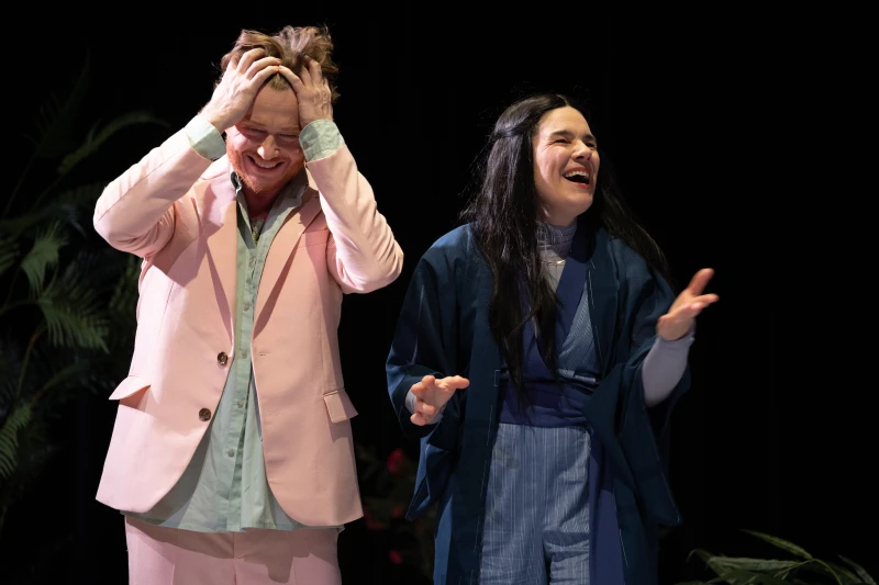 Bühne frei – Die Theater-Tipps vom 14. bis 17. Mai im Theater Altenburg Gera | „Der Gott des Gemetzels“ Thorsten Dara als Michel, Ines Buchmann als Véronique