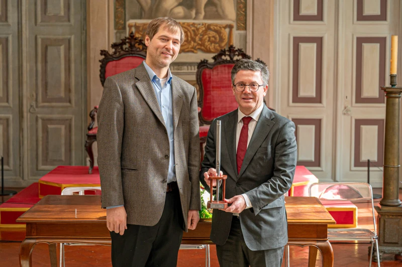 Altenburg übergibt Vorsitz im ECHO-Städteverbund an Mafra, Portugal | Schlossorganist Daniel Beilschmidt (links) mit Hugo Luís, Bürgermeister von Mafra, bei der Übergabe des ECHO-Vorsitzes