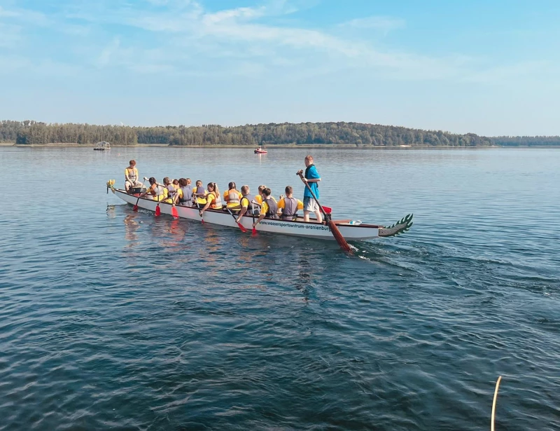500 Jugendliche messen sich beim Drachenbootrennen auf dem Haselbacher See | 