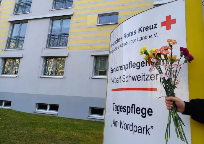 VorschauBild - Frauen halten unsere Gesellschaft am Laufen