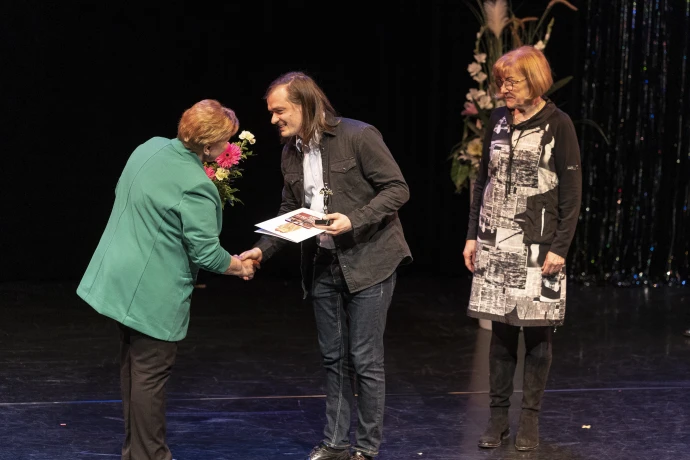VorschauBild - Publikumsvoting für Theater-Oskar läuft – Stimmen noch bis 6. April abgeben 