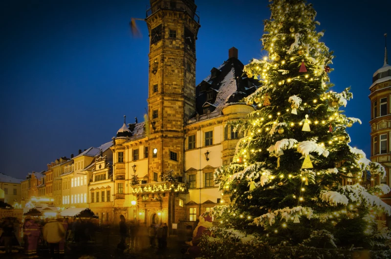 Wichtel-Werkstatt beantwortete wieder zahlreiche Wunschbriefe | Altenburger Weihnachtsmarkt 