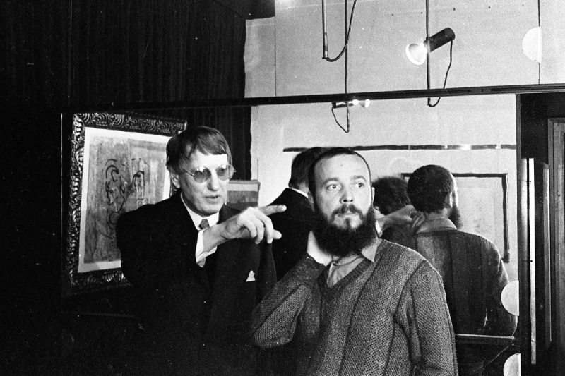 Strömungen – Gerhard Altenbourg und Thomas Ranft | Gerhard Altenbourg und Thomas Ranft während der Altenbourg-Retrospektive in der Galerie Oben, 1981, Lindenau-Museum Altenburg,