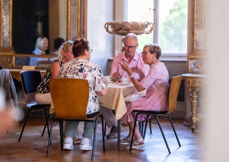 Kaffeekränzchen: Narren und Nordlichter — Einblicke in Rolf Münzners Werk | Kaffeekränzchen im Schlossmuseum Altenburg