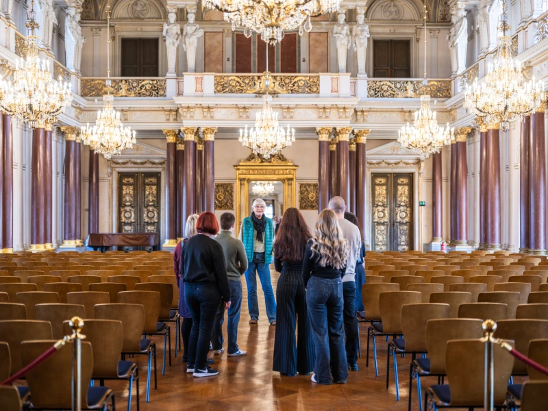 Familienprogramm, Orgelkonzert & Kartenmacherwerkstatt im Mai: Highlights in den Altenburger Museen | Führung im Residenzschloss Altenburg