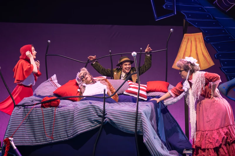 Bühne frei fürs Wochenende – Die Theater-Tipps vom 5. bis 7. Dezember | „Rotkäppchen und der Wolf“