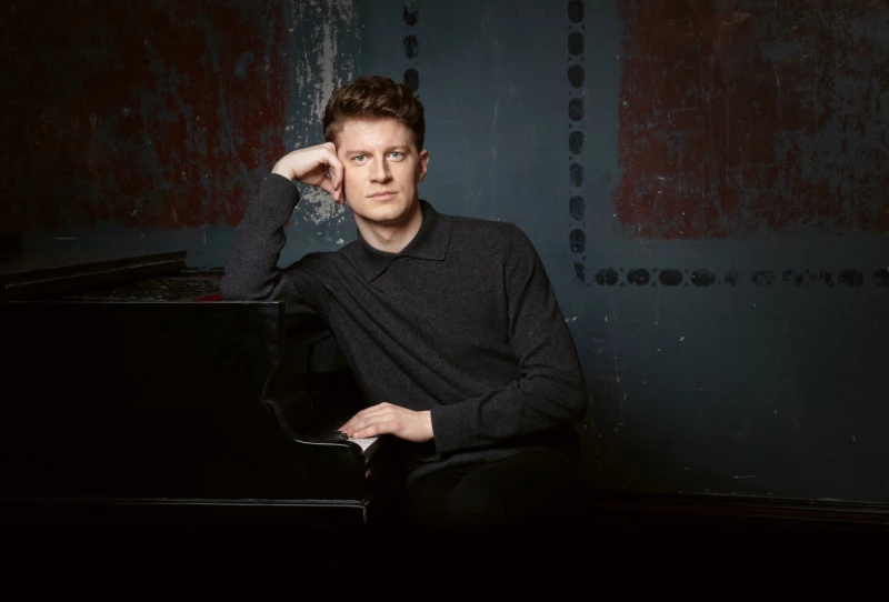 London, Tokio und Gera–Star-Pianist Alexander Krichel kommt nach Ostthüringen | Pianist Alexander Krichel