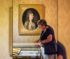 Sonntagsführung im Residenzschloss Altenburg: „Koffer, Kutschen und Kartons“