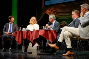 Bunter Jahresempfang im Theaterzelt blickt auf Altenburgs Zukunft