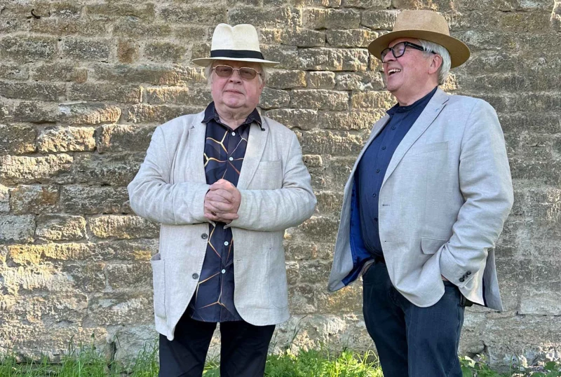 Klangprozession auf der Nordflügel-Baustelle in Posterstein | Michael und Matthias von Hintzenstern im Mai 2025