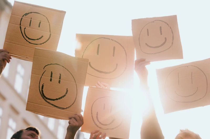 Appell der NGG: „Den Deutschen Betriebsräte-Preis in den Kreis Altenburger Land holen“ | Smiley-Parade im Job: „Hinter einem prima Arbeitsklima steckt meistens auch ein fitter Betriebsrat“, so die Gewerkschaft NGG Thüringen. Mit richtig guten Ideen und Projekten können sich Mitarbeitervertretungen jetzt um den Deutschen Betriebsräte-Preis bewerben.