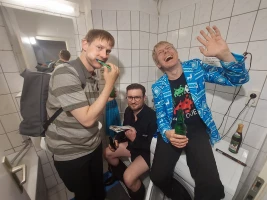 Männer am Rande des Nervenzusammenbruchs