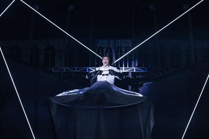 Theater-Tipps vom 13. bis 15. Februar für Altenburg und Gera | „Frankenstein“ - Lucca Kleimann als Victor Frankenstein