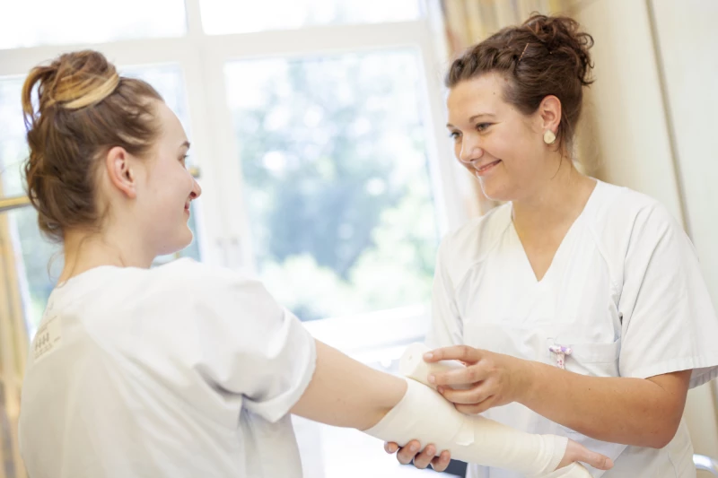 Informationsabend zu den Pflegeausbildungen im Klinikum Altenburger Land | Das Ziel jeder Ausbildung: mit Leidenschaft die eigene Berufung zum Beruf
machen.