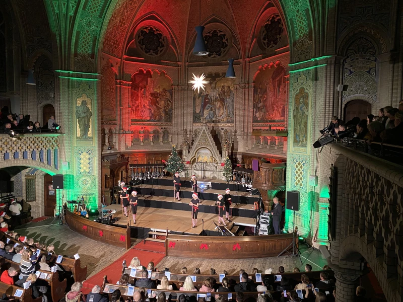 Weihnachtsgala der Freien Grundschule Christian Felix Weiße begeistert in Altenburg | Weihnachtsgala der Freien Grundschule Christian Felix Weiße