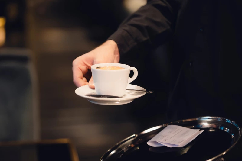 Der Mini-Job ist keine „Arbeit 2. Klasse“ – auch nicht in der Sommersaison im Kreis Altenburger Land | Mal eben ein paar Euro nebenbei verdienen:
Aber Mini-Jobber machen keine „Arbeit
2. Klasse“, sagt die Gewerkschaft NGG
Thüringen. Sie sollten darauf achten, nicht
über den Tisch gezogen zu werden – schon
gar nicht beim Lohn.