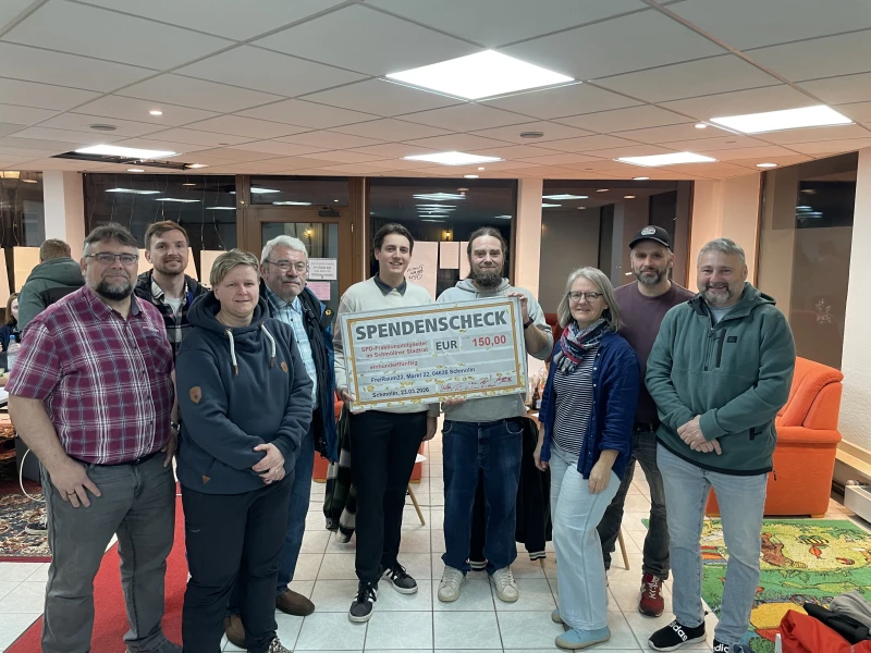 SPD‑Fraktion besucht FreiRaum 22 – Engagement statt Leerstand | Bild v.l.n.r.: Matthias Mielke, Marcus Großer, Christin Kühn, Hans-Jürgen Krause, Jonas Kießhauer, Patrick Wagner, Anja Wunderlich, Tino Ehlke, Kai-Uwe Lenz