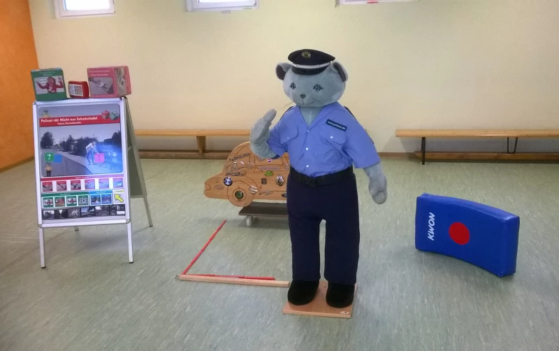 „Policat“ schützt und stärkt Kinder – Präventionsprojekt für Kitas | Policat im Kindergarten Rositz im Oktober 2018