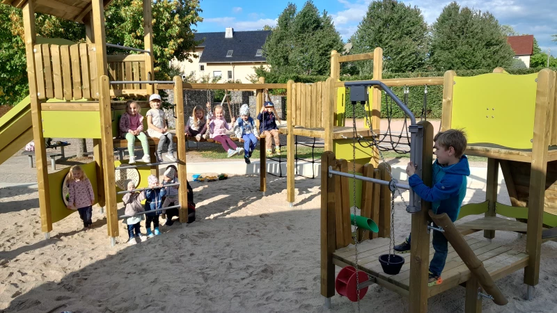 Neuer Glanz für den Spielplatz Selka | Spielplatz Selka