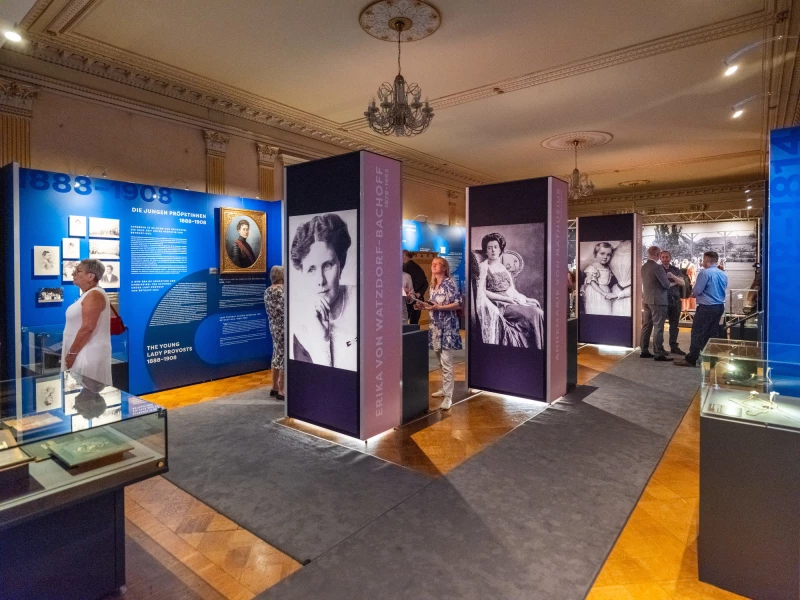 Erziehung und Emanzipation – Die verborgene Welt des Altenburger Magdalenenstifts | Ausstellungsansicht „Erziehung und Emanzipation – Die verborgene Welt des Altenburger Magdalenenstifts“, Schloss- und Spielkartenmuseum Altenburg, 2025