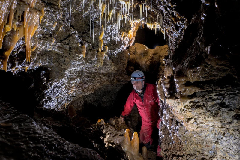 Lesung mit Eckhart Göbel im Knopf- und Regionalmuseum Schmölln | Georg Schollän | Bleßberghöhle