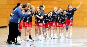 Spitzenspiel der Thüringer Handballoberliga der Frauen geht klar an die HSG Saalfeld/Könitz