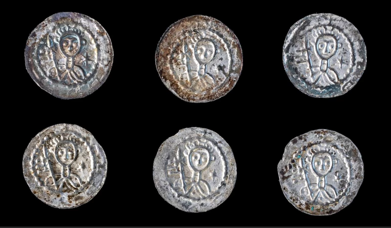 900 Jahre Wiprecht II. von Groitzsch – eine Nachlese | Brakteat (einseitig geprägte dünne Silbermünze), wohl mit dem Antlitz Wiprechts II. von Groitzsch, Münzstätte: Pegau, um 1120, aus dem Münzfund 1843 bei Gerstenberg