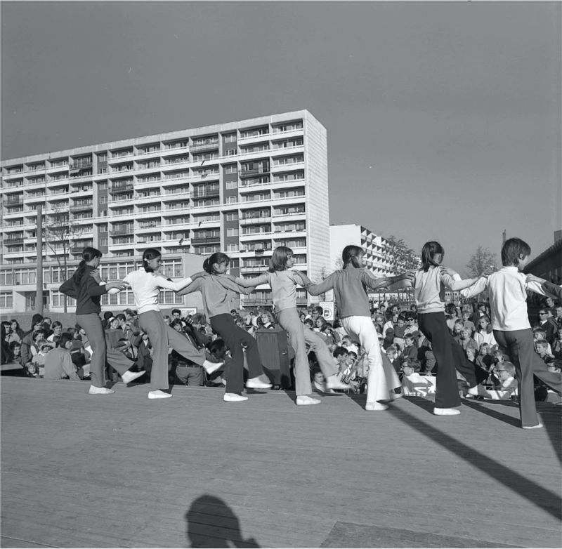 Ausstellung und Gründung der Archiv Mende Stiftung | rm_2911/1 Halle 07.10.71