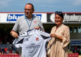 Engel & Völkers wird Partner des ZFC Meuselwitz und stärkt den Nachwuchs