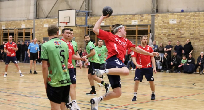 VorschauBild - Tabellenführer HSV Apolda 1990 auch in Altenburg einfach nicht zu stoppen