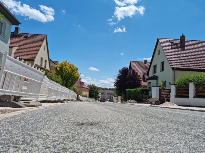 Altenburger Goethestraße saniert: Neue Fahrbahn und Gehwege | Goethestraße in Altenburg
