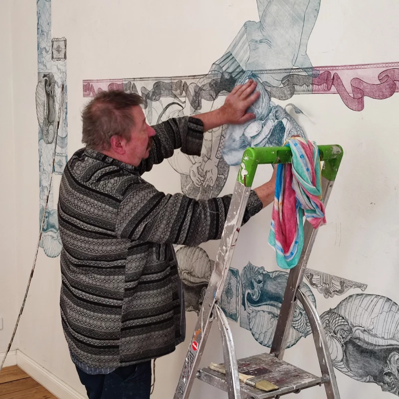 Tim von Veh im Kunstraum - ein Muss für Jeden, der sich mit etwas Besonderem umgeben will | Tim von Veh bei der Arbeit