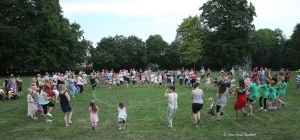 Tanz-Event zum Welttanztag &amp; Muttertag — „Mama, lass uns tanzen“ (10. Mai)