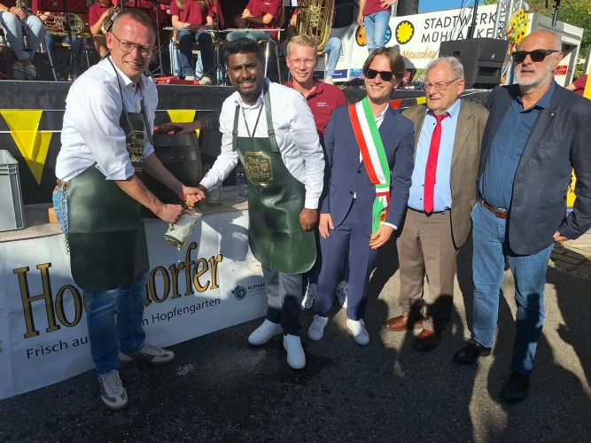 VorschauBild - Städtepartnerschaft mit Leben gefüllt: Schmöllner Delegation in Mühlacker