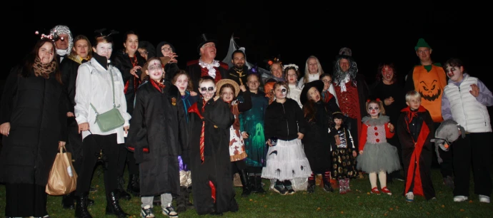 VorschauBild - Zürchau feiert Halloween mit neuem Schauplatz und neuen Freunden aus dem Kinderheim Lichtentanne