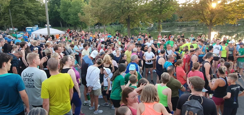532 Sportbegeisterte beim 3. Altenburger Nachtlauf | 3. Nachtlauf #fixumdenteich