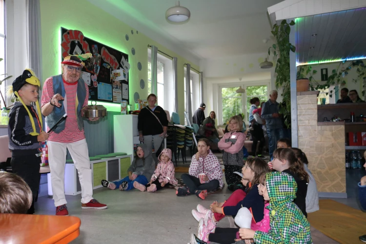Zaubershow mit „Telli Morelli“</span><span>&nbsp;(Foto: Jessica Lehnert)