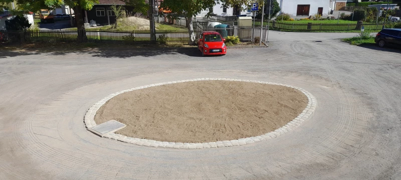 Neugestaltung des ehemaligen Teiches in Nöbdenitz | Ehemaliger Teich in Nöbdenitz